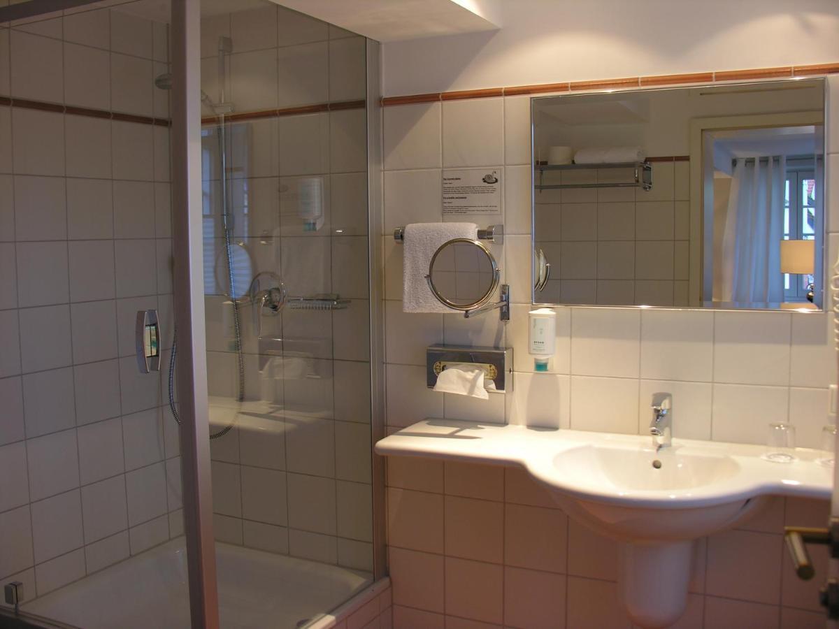 Hotel Am Doktorplatz Rheda-Wiedenbrück Pokoj fotografie